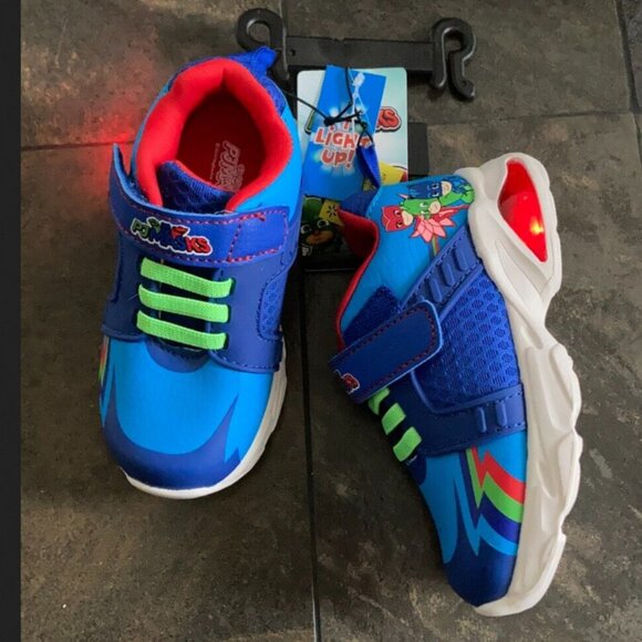 PJ Masks Toddler Little Kids Boy Girl Light Up Athletic Sneaker Shoes Size 7 New - Picture 2 of 6